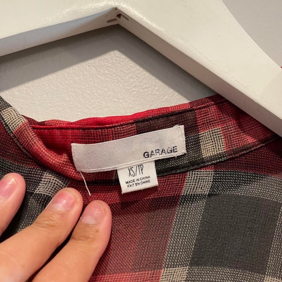 Gorgeous red and black long sleeve checkered button up shirt. - Picture 4 of 4